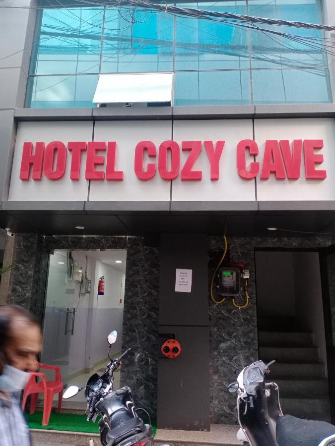 Hotel cozy cave Nueva Delhi Exterior foto